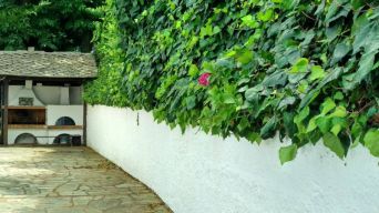 tessera-villa-parking-and-bbq