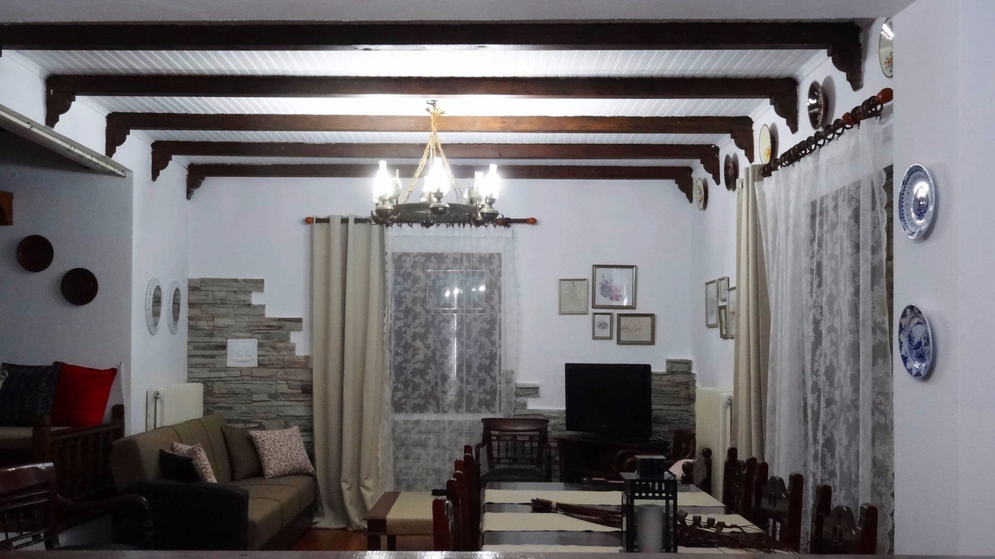 tessera-villa-dining-room